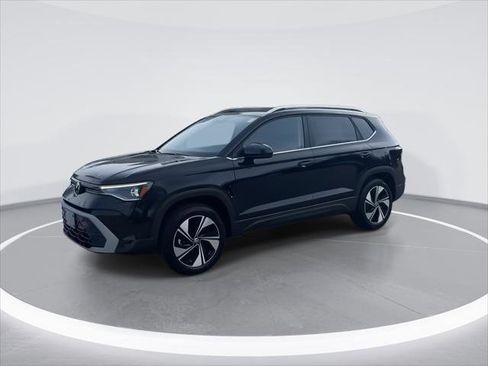 New 2026 Volkswagen Taos SE AWD/4WD image 4