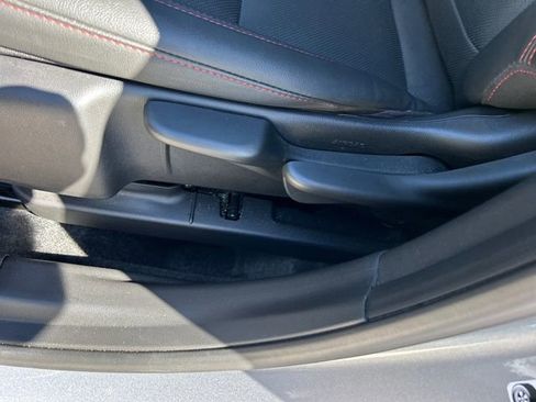 Used 2024 Chevrolet Trax RS w/ Sunroof Package image 29