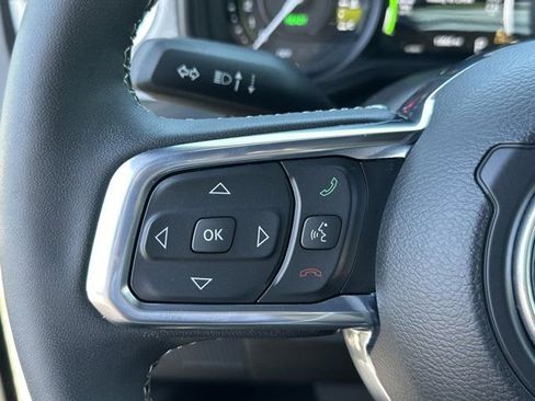 Used 2025 Jeep Wrangler Unlimited Sahara w/ Safety Group AWD/4WD image 28