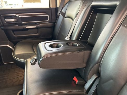 Used 2019 RAM 2500 Laramie image 40