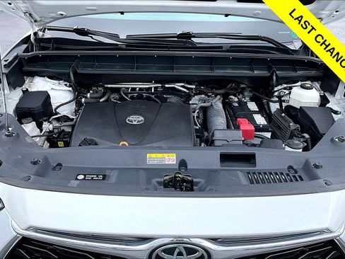 Used 2022 Toyota Highlander Limited AWD/4WD image 10