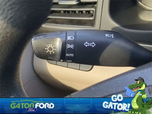 Used 2020 Hyundai Elantra SEL image 24