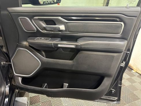 Used 2020 RAM 1500 Laramie AWD/4WD image 11