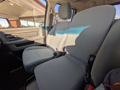 Used 2014 RAM 2500 SLT image 27