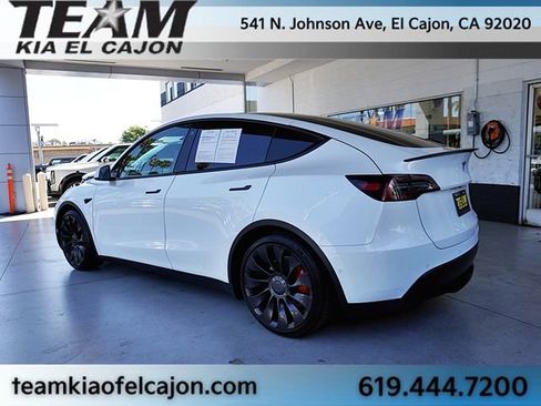 Used 2022 Tesla Model Y Performance image 8