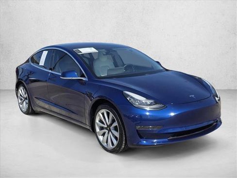 Used 2020 Tesla Model 3 Long Range image 3