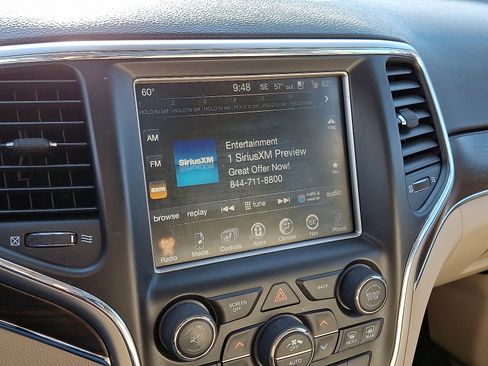 Used 2014 Jeep Grand Cherokee Limited w/ Luxury Group II image 20