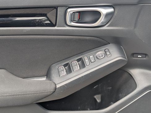 Used 2023 Honda Civic EX image 15