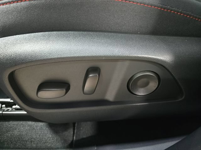 New 2026 Chevrolet Equinox RS w/ Convenience Package III FWD image 32