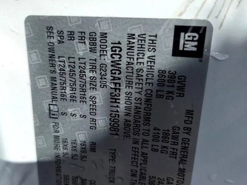 Used 2017 Chevrolet Express 2500 image 17