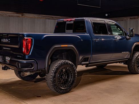 Used 2022 GMC Sierra 2500 AT4 w/ AT4 Premium Plus Package image 10