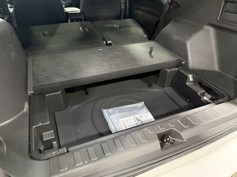 Used 2024 Chevrolet Equinox LT FWD image 11
