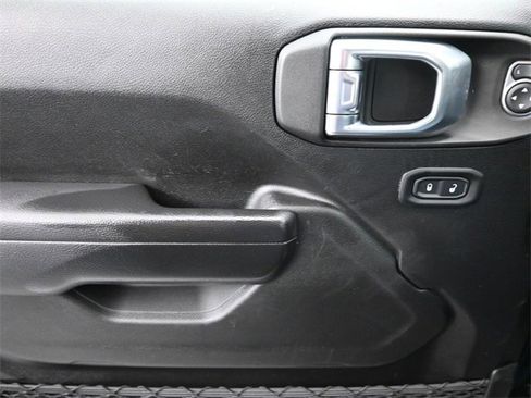 Used 2022 Jeep Gladiator Sport image 24