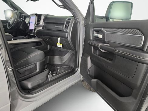 New 2026 RAM 3500 Big Horn AWD/4WD image 41