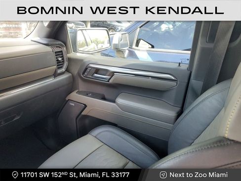 Used 2023 Chevrolet Silverado 1500 ZR2 w/ Technology Package image 11