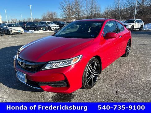 Certified 2017 Honda Accord Touring image 2