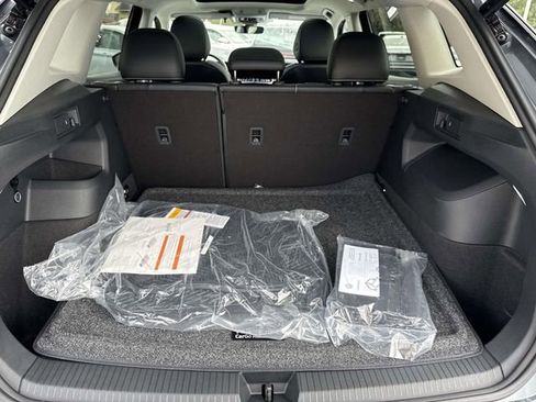 New 2026 Volkswagen Tiguan SE image 5