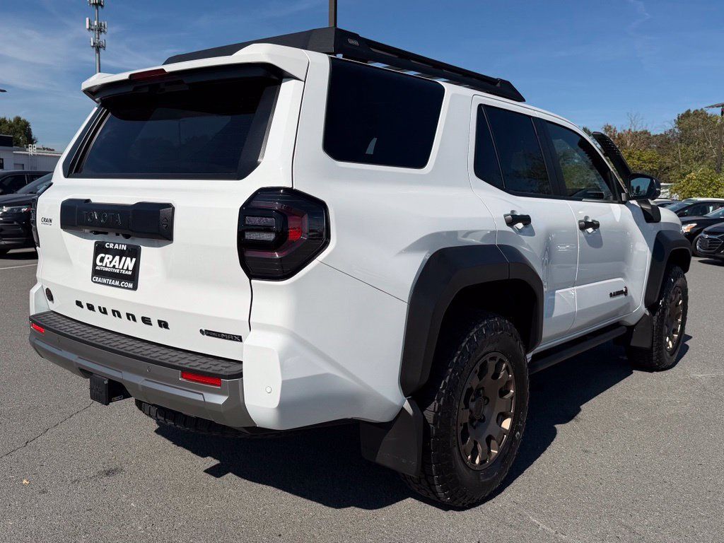 Used 2025 Toyota 4Runner Trailhunter AWD/4WD image 7
