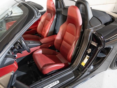 Certified 2021 Porsche 718 Boxster GTS RWD image 5