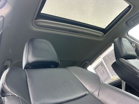 Used 2015 Toyota RAV4 Limited w/ Technology Package image 18