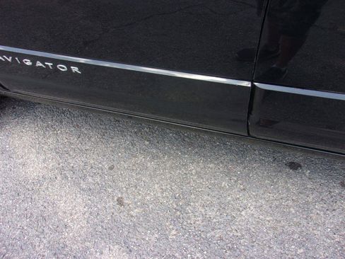Used 2015 Lincoln Navigator 2WD image 19