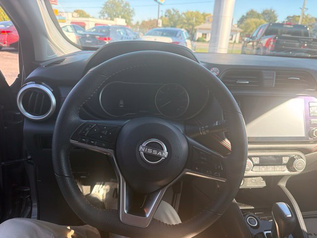 Certified 2024 Nissan Versa SR w/ Trunk Package FWD image 8