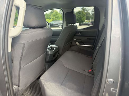 Used 2022 Toyota Tundra SR5 AWD/4WD image 9