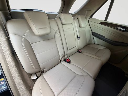 Used 2014 Mercedes-Benz ML 350 BlueTEC 4MATIC image 18