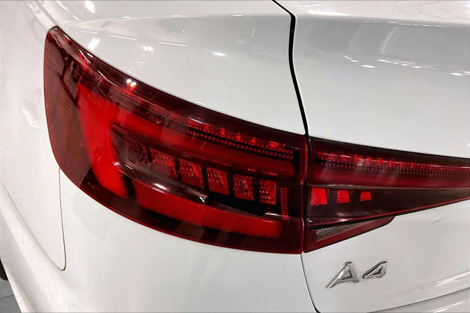 Used 2018 Audi A4 2.0T Premium Plus w/ Premium Plus Package AWD/4WD image 30