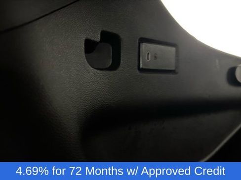 Used 2024 Chevrolet Tahoe Premier image 24