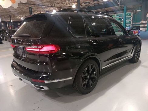 Used 2021 BMW X7 xDrive40i w/ Premium Package AWD/4WD image 6