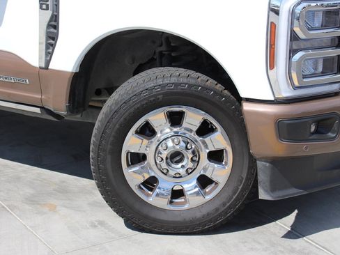 Used 2025 Ford F250 King Ranch w/ Chrome Package image 3