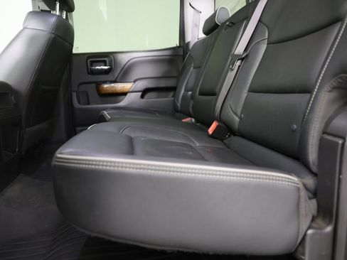 Used 2017 Chevrolet Silverado 1500 High Country image 3