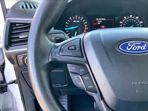 Used 2019 Ford Edge SE w/ SE Fleet Driver's Package image 18