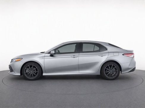 Certified 2020 Toyota Camry XLE FWD image 4