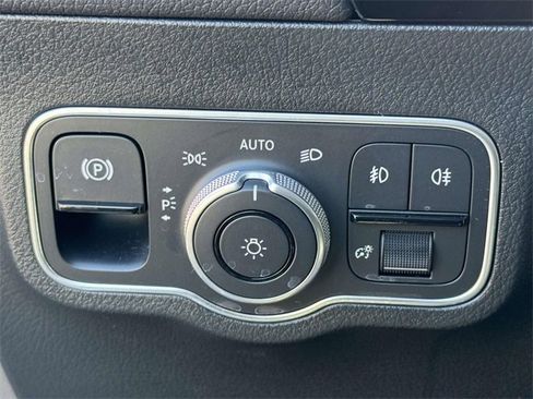 Certified 2025 Mercedes-Benz GLA 250 4MATIC image 20