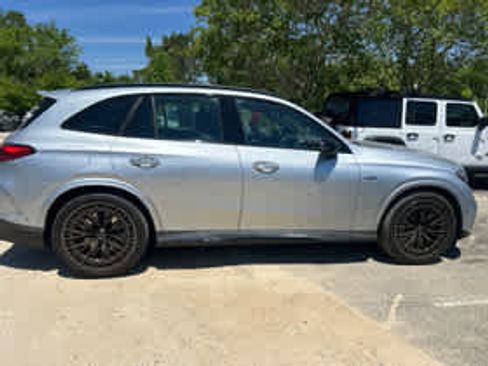 Used 2024 Mercedes-Benz GLC 43 AMG 4MATIC image 10