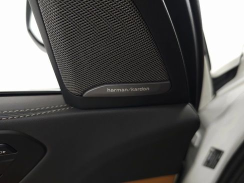 Used 2026 BMW X7 xDrive40i image 11