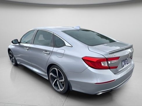 Used 2019 Honda Accord Sport image 8