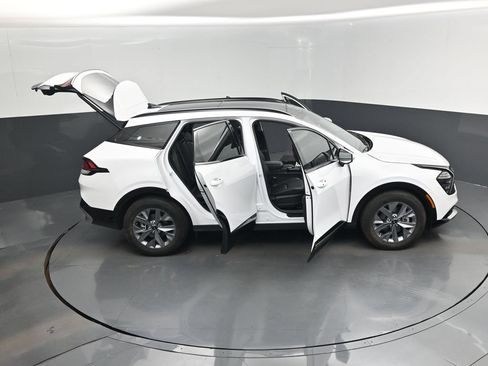 Used 2025 Kia Sportage SX FWD image 18
