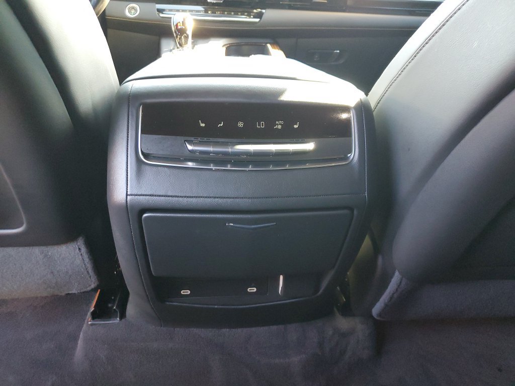 Used 2023 Cadillac Escalade ESV Premium Luxury AWD/4WD image 14