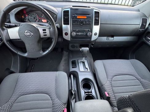 Used 2009 Nissan Frontier SE w/ SE Value Truck Pkg image 14