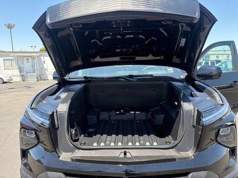 Used 2024 Chevrolet Silverado EV W/T AWD/4WD image 37