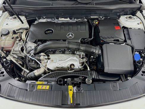 Certified 2023 Mercedes-Benz GLB 250 image 11