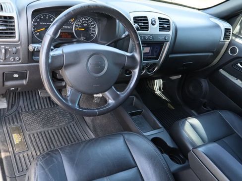 Used 2011 Chevrolet Colorado LT AWD/4WD image 12