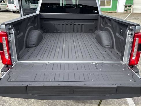 Used 2024 Ford F350 Lariat w/ Sport Appearance Package image 4