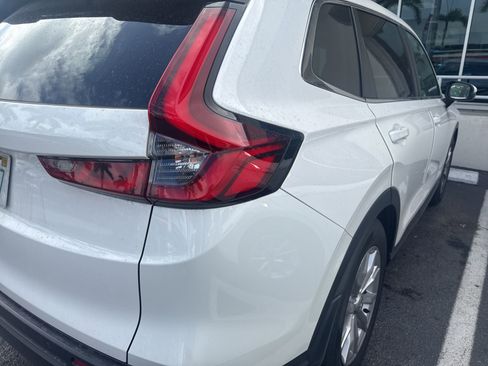 Used 2024 Honda CR-V EX-L image 11