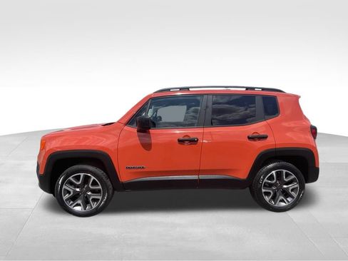 Used 2016 Jeep Renegade Latitude w/ Popular Equipment Group AWD/4WD image 16