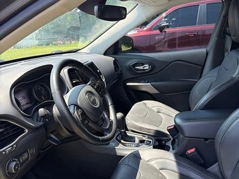 Used 2021 Jeep Cherokee Limited AWD/4WD image 8
