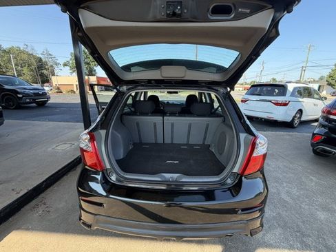 Used 2009 Toyota Matrix XRS FWD image 12